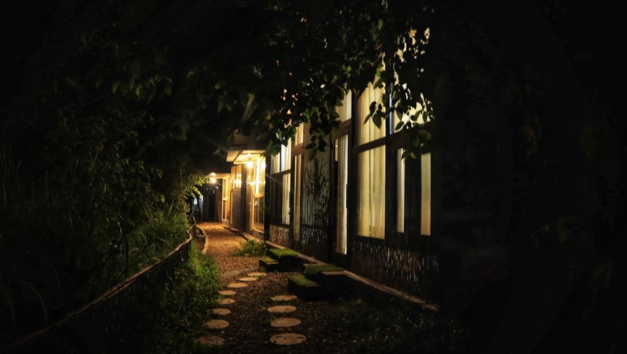 Hotel Arayam Bhimtal à Bhowali Extérieur photo